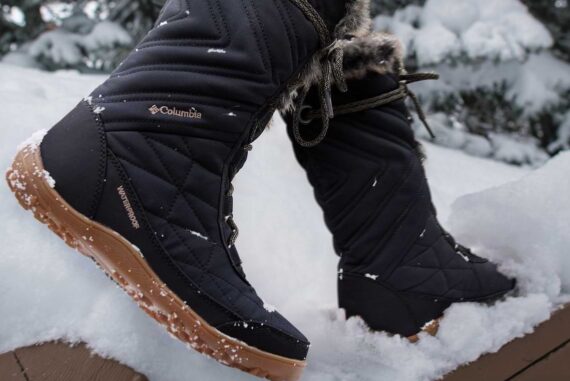 Best After Ski Boots For Women And Men 2023