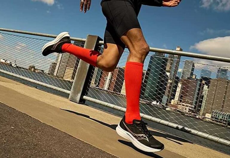 The Benefits of Carbon Fiber Plate Running Shoes