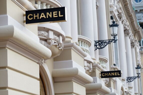 how to build a luxury brand